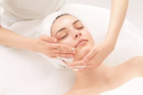 Thanhaz beauty parlour pantheerankavu